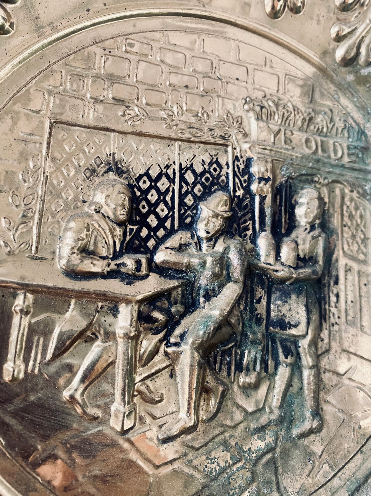 Taverna plate