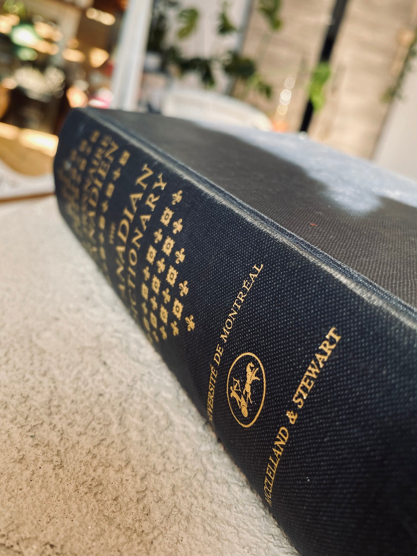 Dictionnaire canadien 1962
