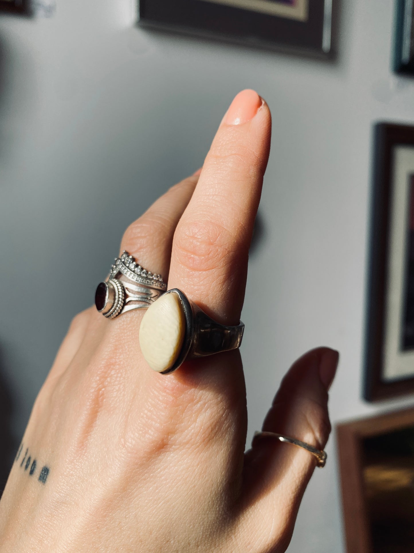 Bague de corail blanc