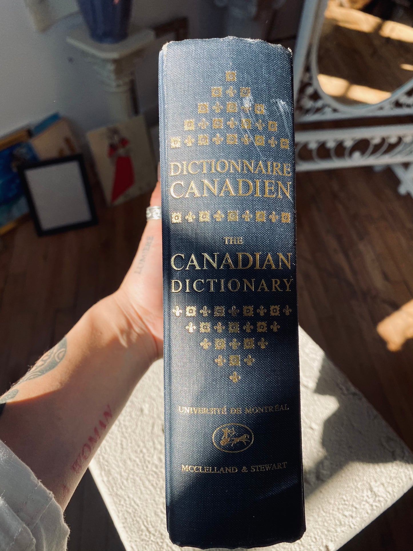 Dictionnaire canadien 1962